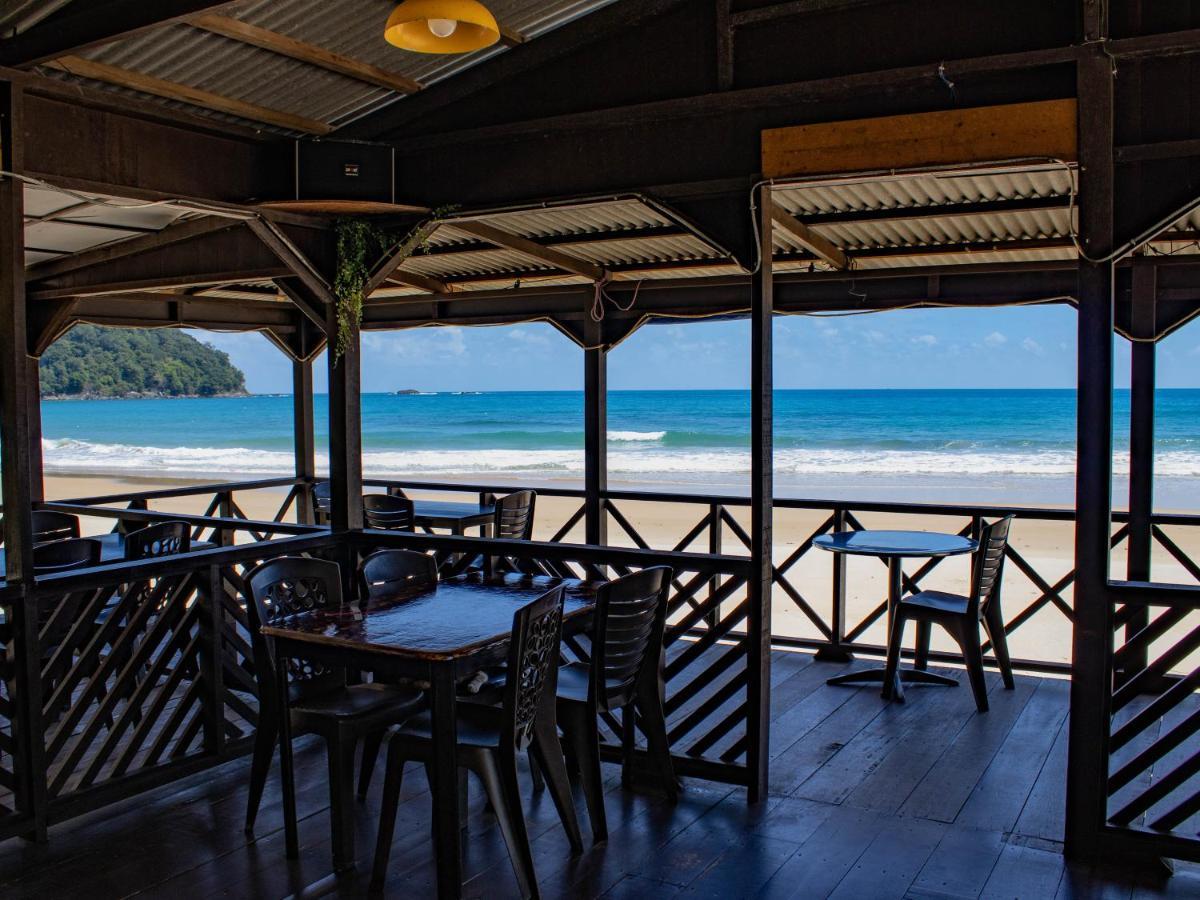 Bushman Tioman Hotel Kampong Juara Exterior foto