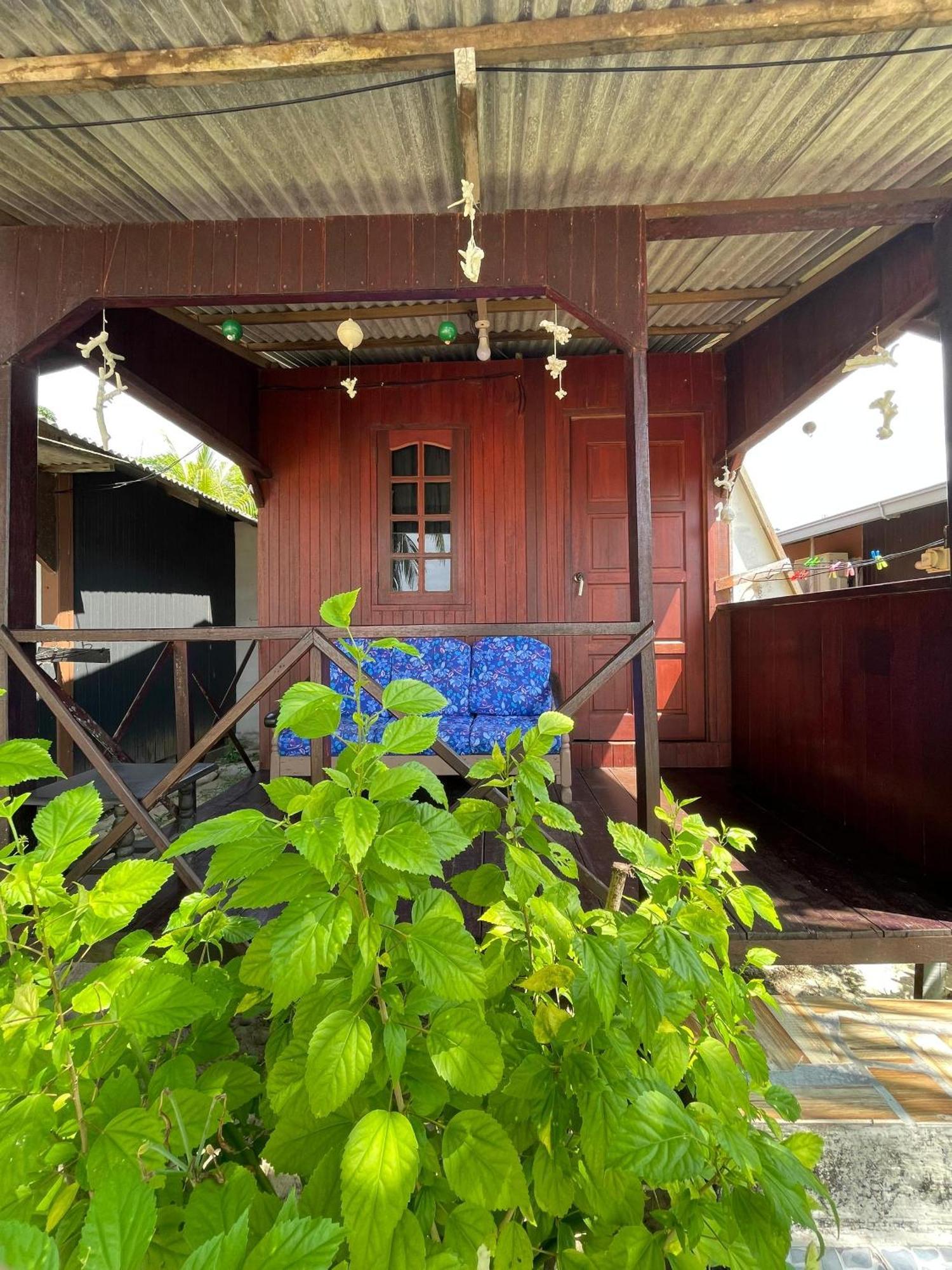 Bushman Tioman Hotel Kampong Juara Exterior foto